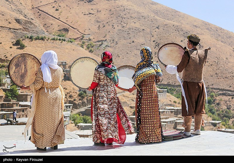 اجتماع بزرگ دف نوازان در کردستان