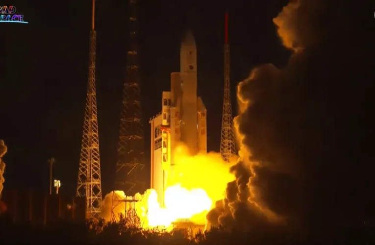 موشک آریان ۵ بزرگ‌ترین ماهواره یوتلست را پرتاب کرد