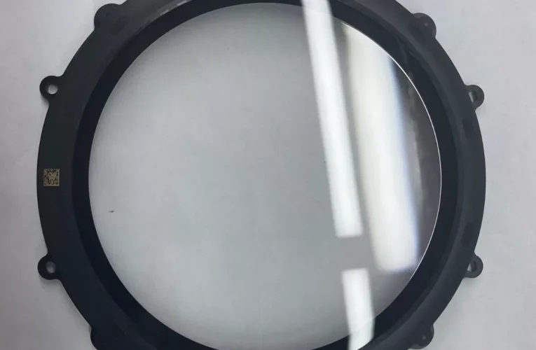 تصاویری از هوم‌پاد مجهز به نمایشگر LCD افشا شد