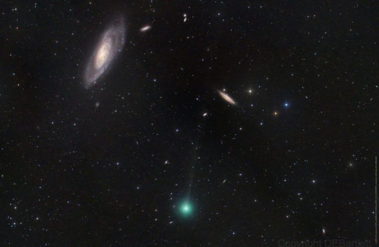 تصویر روز ناسا: کهکشان‌ها و دنباله‌دار