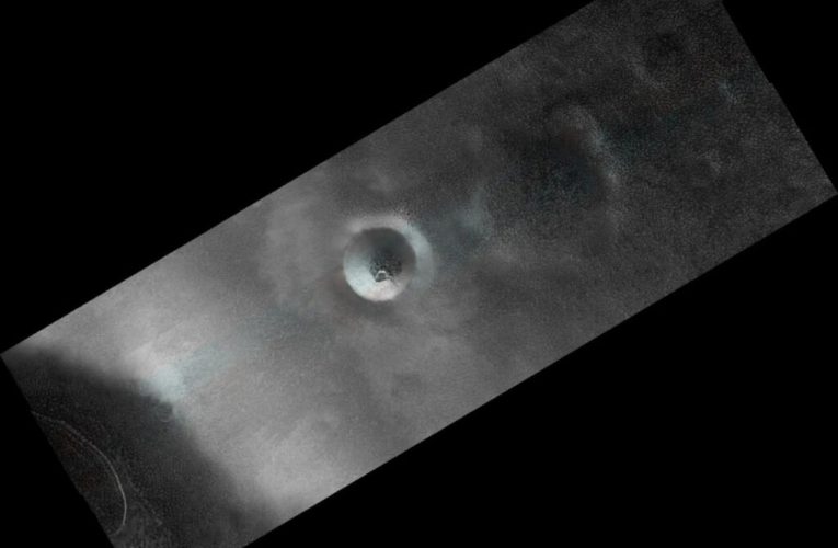 ناسا تصویر شکل‌هایی شبیه به عنکبوت را از سطح مریخ به نمایش گذاشت