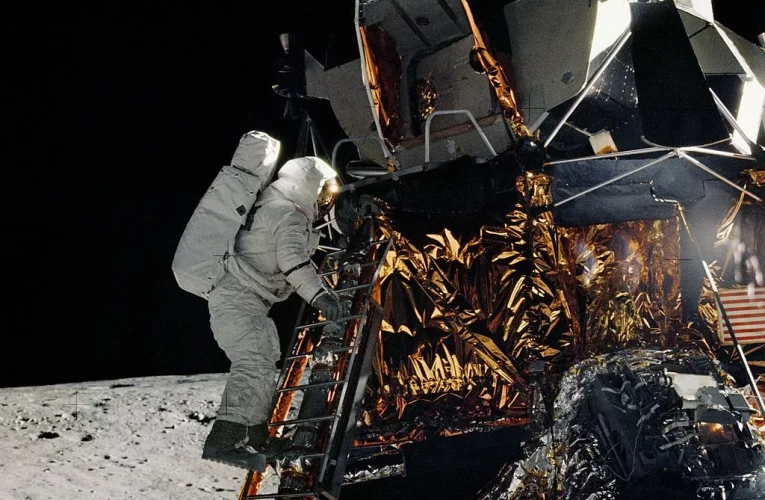 امروز در فضا: آپولو ۱۲ پرتاب شد