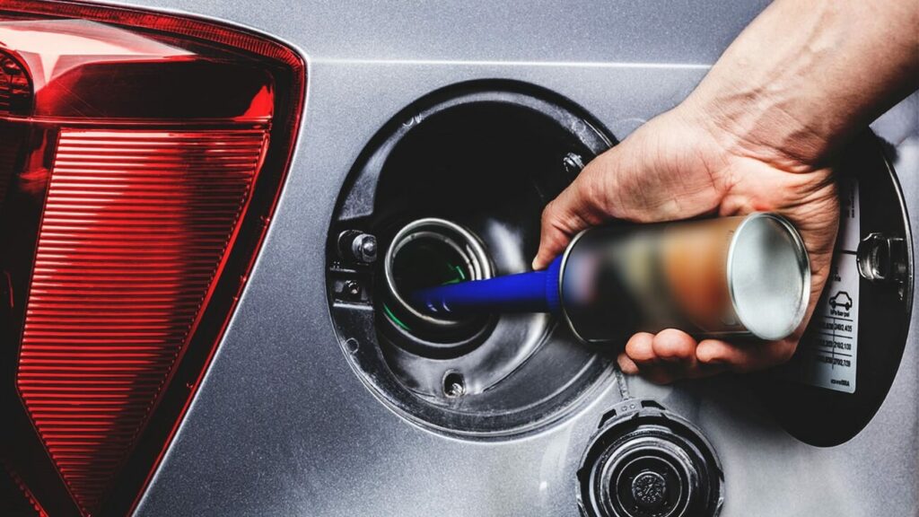 برای تامین نیاز سرزمین، ناچار به افت کیفیت بنزین هستیم 14 1702368272 812 برای تامین نیاز سرزمین، ناچار به افت کیفیت بنزین هستیم