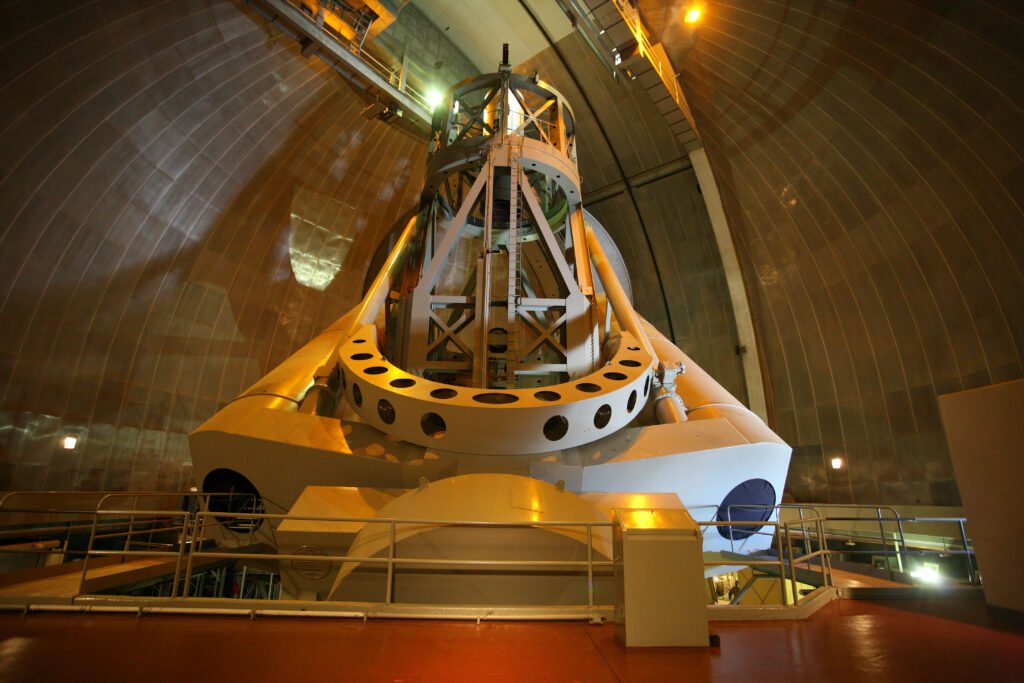 1706226007 409 تلسکوپ هیل برای اولین‌بار نور را تحت هدایت هابل مشاهده