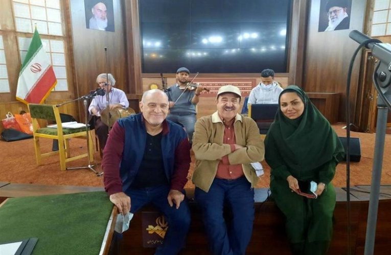 تحویل سال نو رادیو فرهنگ همراه با منوچهر آذری و عباس محبی