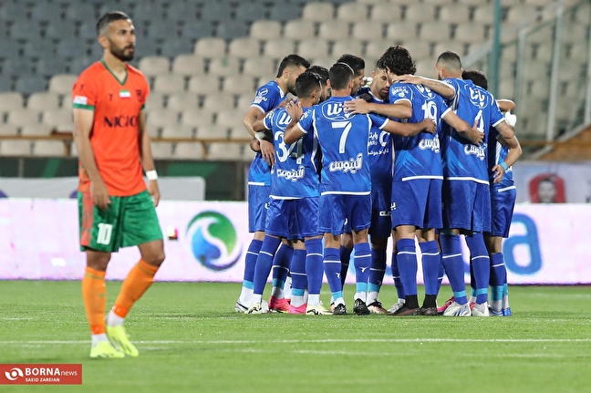 داوری نفس استقلال را گرفت