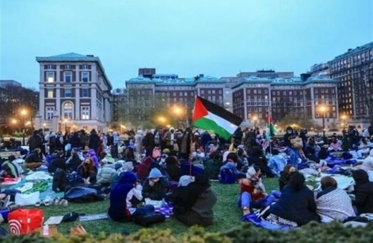 پرفورمنس “خروش ملت ها” در حمایتاز اعتراضات دانشجویان آمریکا_تاشکن