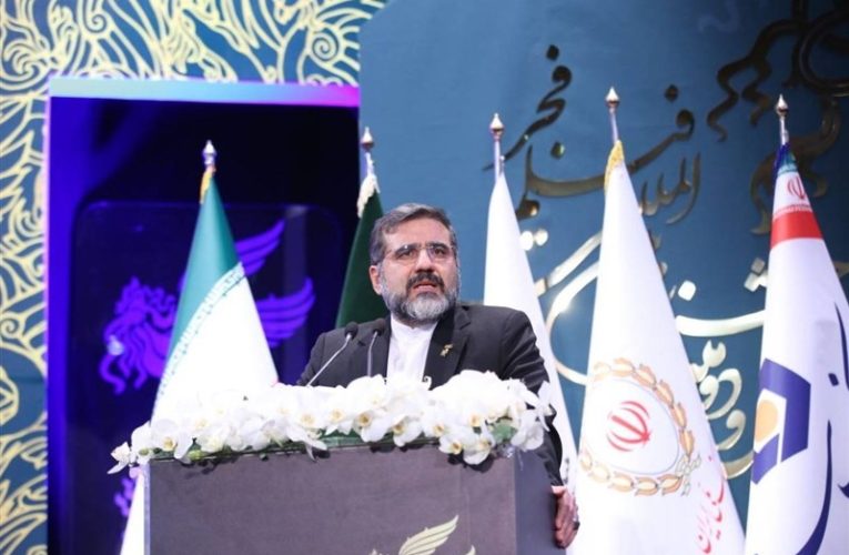 وزیر ارشاد: اجازه پخش فیلم قبل از مجوز را نمی دهم_تاشکن