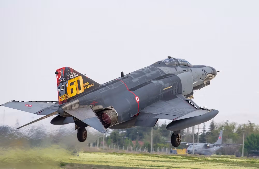 بهترین جنگنده های دوران جنگ سرد_تاشکن 26 بهترین جنگنده های دوران جنگ سرد