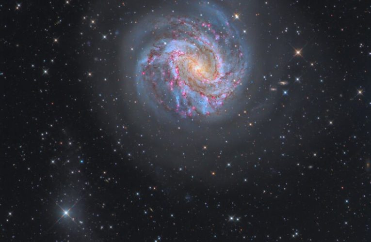 M83، جریان ستاره‌ای و هزار یاقوت_تاشکن
