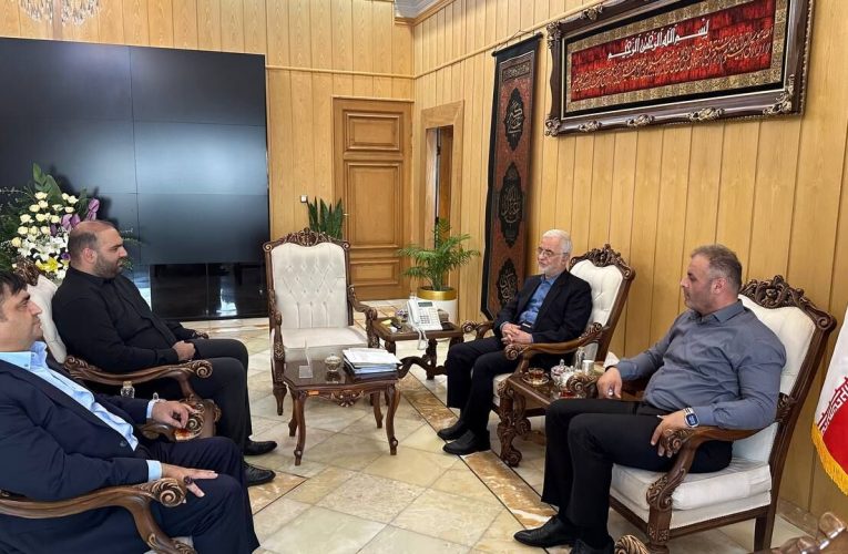 اعضای فدراسیون وزنه‌برداری با وزیر سرزمین دیدار کردند_تاشکن