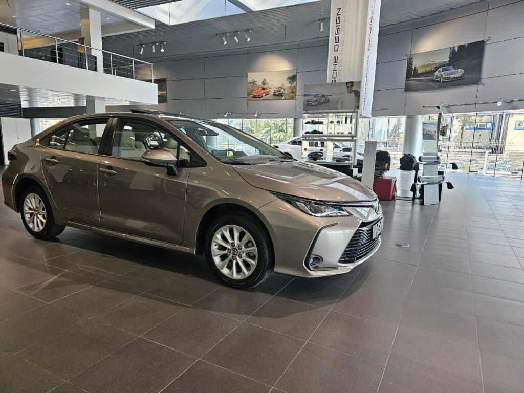 بهترین ماشین خارجی در ایران تویوتا کرولا