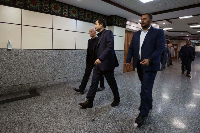 دنیا مالی در وزارت ورزش و جوانان حاضر شد_تاشکن