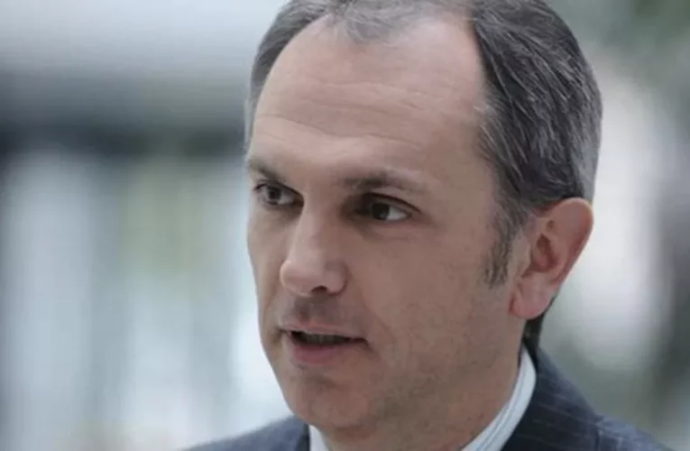 لوکا ماستری بعد از یک دهه قسمت مدیریت مالی اپل را ترک می‌کند_تاشکن