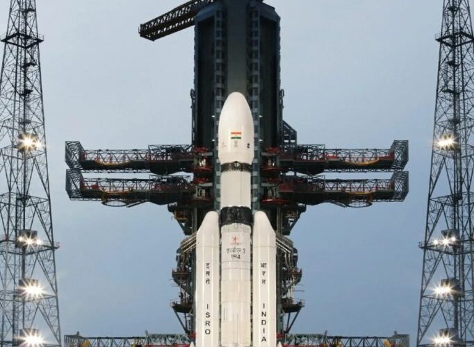 مأموریت چاندریان ۳ روی ماه فرود آمد_تاشکن