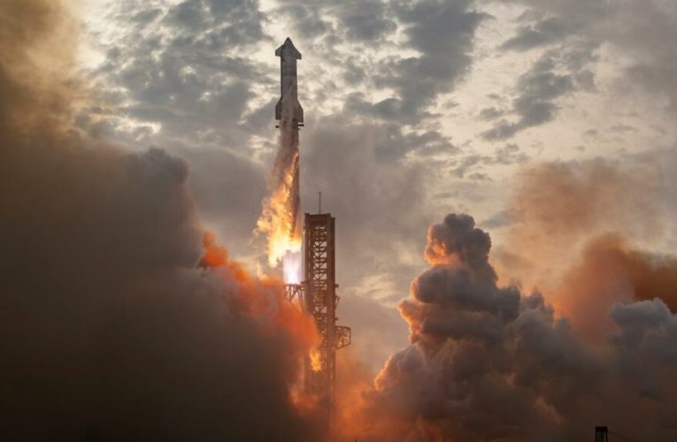 برنامه ایلان ماسک برای سفر به مریخ؛ پنج پرواز بی‌سرنشین در دو سال آینده_تاشکن