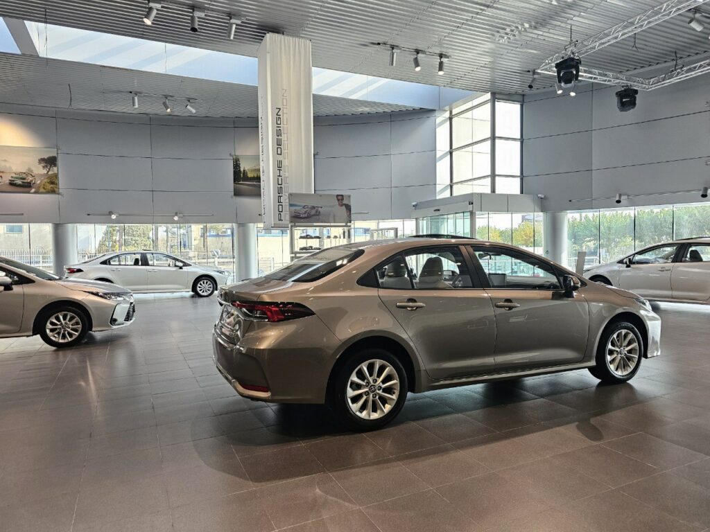 تویوتا کرولا