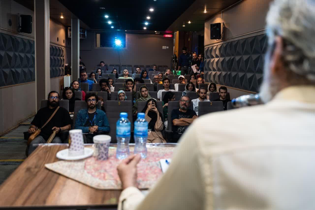 کارگاه آموزشی بخش عکس جشنواره منطقه‌ای سینمای جوان قزوین برگزار شد