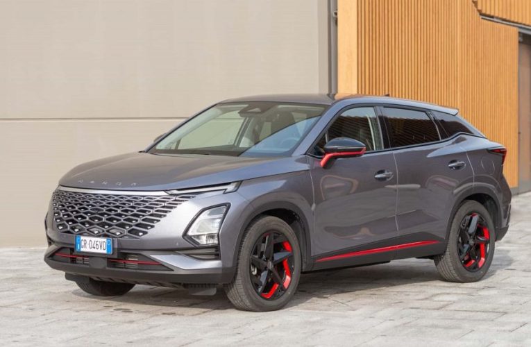 برادران تازه فونیکس FX چه خودروهایی می باشند؟_تاشکن