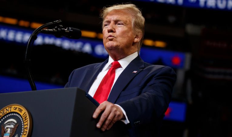 دونالد ترامپ به گمان زیادً برای واردات کالا از چین تعرفه ۶۰ درصدی وضع می‌کند_تاشکن