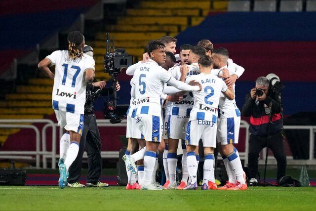 ترمز بردهای بارسلونا کشیده شد_تاشکن