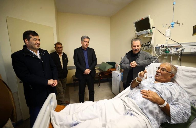 وزیر ورزش و جوانان از حسن روشن عیادت کرد_تاشکن