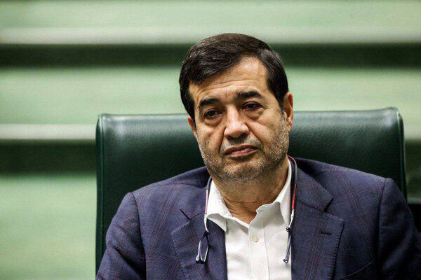 وزیر ورزش و جوانان با دختر ملی‌پوش سانحه‌دیده گفتگو کرد_تاشکن