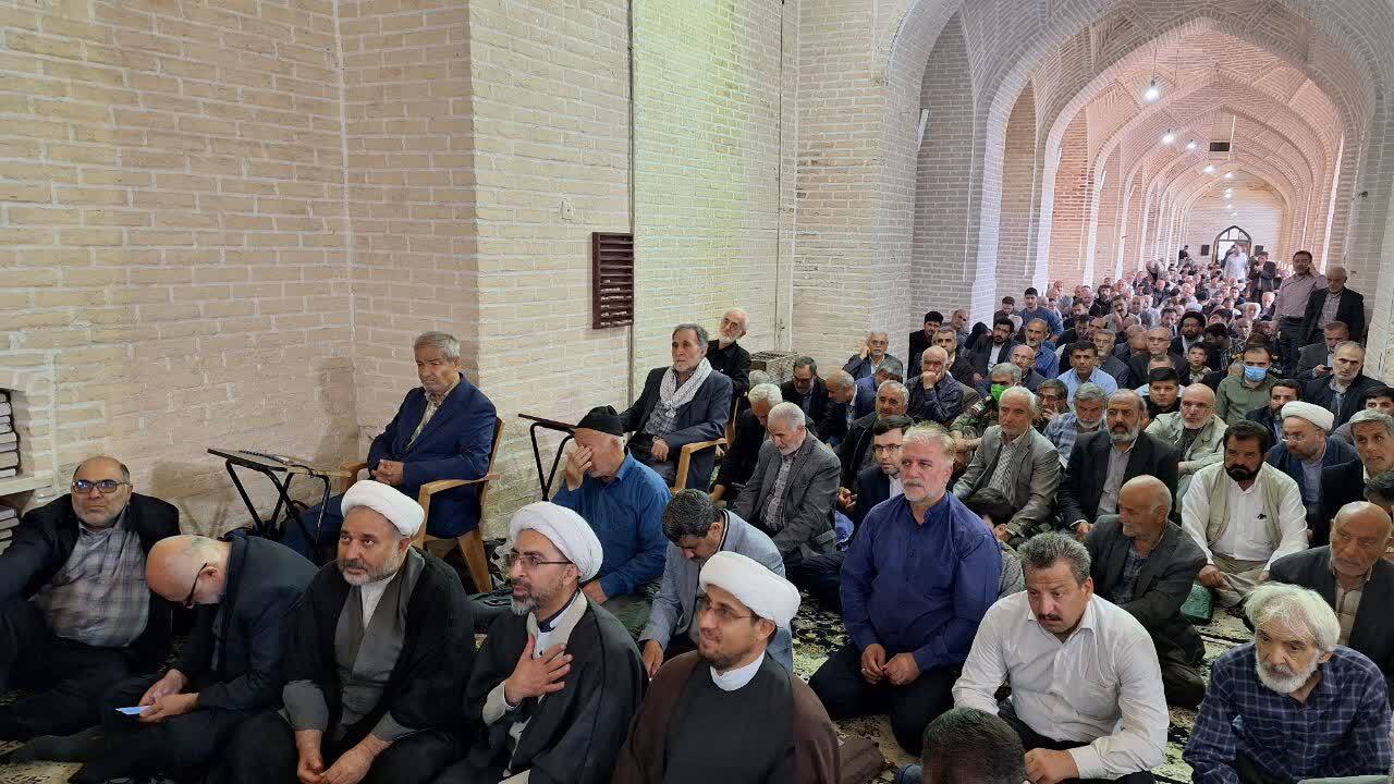 فصل دعواهای سیاسی گذشته و همه مدیران باید برای حل مشکلات اقتصادی تلاش کنند فصل دعواهای سیاسی گذشته و همه مدیران باید برای حل مشکلات اقتصادی تلاش کنند