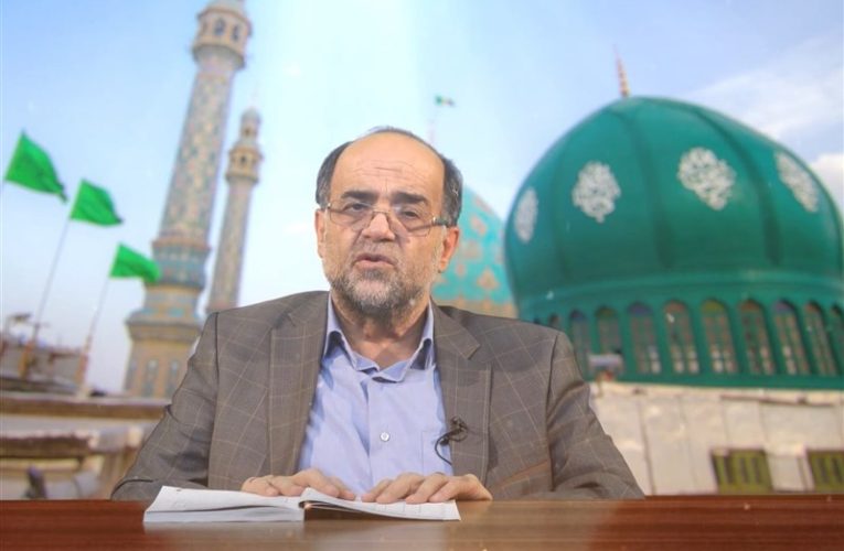 عاشقانه های مردی که قرآن را به کلاس های درس وامواج رسانه برد_تاشکن