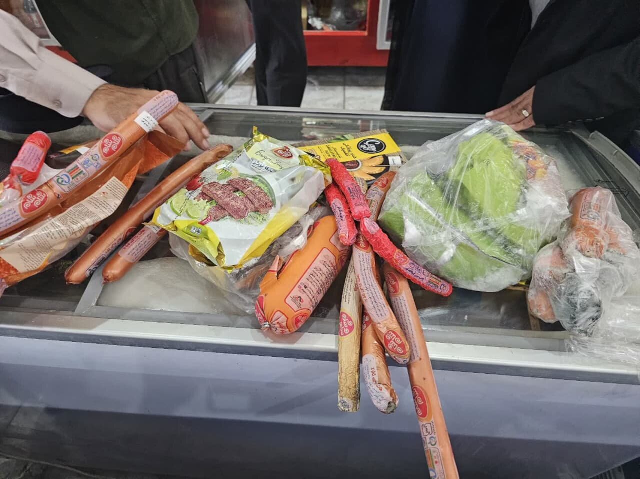 ۱۳۴ مرکز متخلف غیر بهداشتی استان تهران در یک روز پلمب شد - خبرگزاری مهر | اخبار ایران و جهان