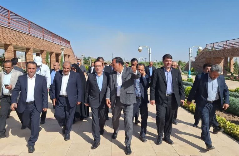 آماده ساخت نمایشگاه بین المللی و نیروگاه خورشیدی در محمدیه هستیم_تاشکن