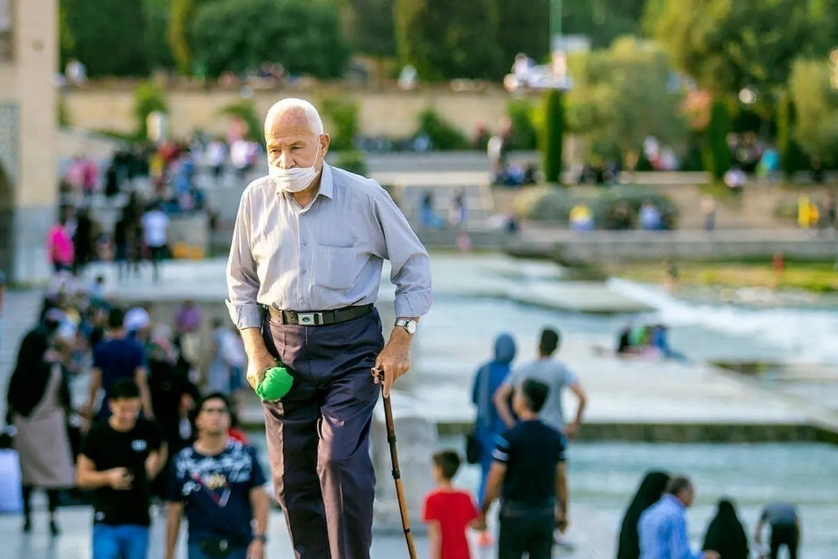 بحران پیری جمعیت در ایران تهدیدی برای توسعه و رفاه / تهران پیرترین و زاهدان جوان‌تر شهر‌های کشور