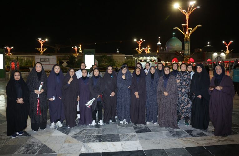 وجود ملی‌پوشان فوتبال زنان در حرم امام رضا (ع)_تاشکن