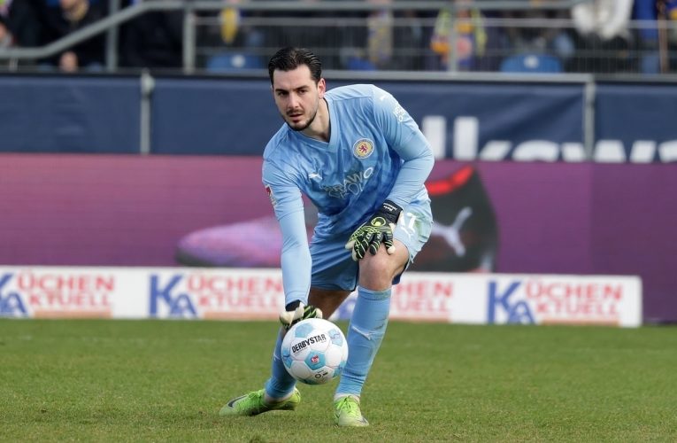 زمان پاگشای جانشین علیرضا بیرانوند فرا رسید!_تاشکن