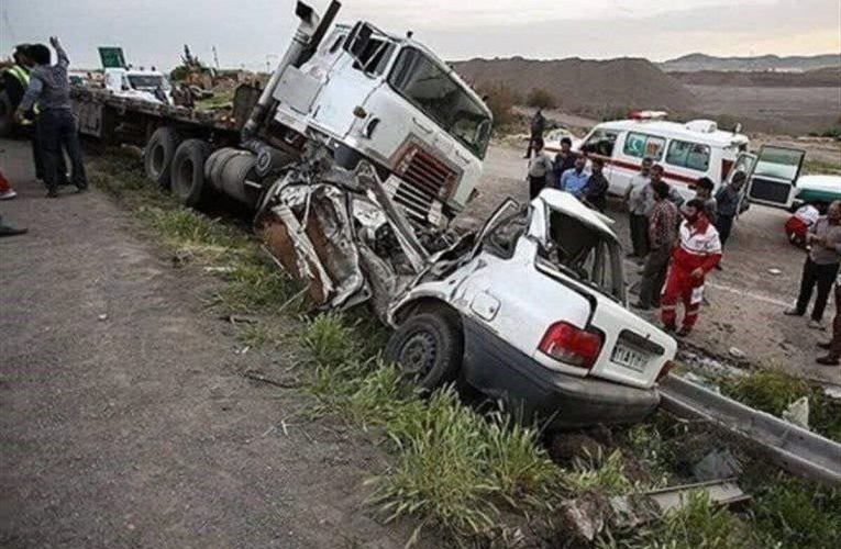 ۸ مصدوم در تصادف زنجیره‌ای جاده ساوه ـ سلفچگان_تاشکن