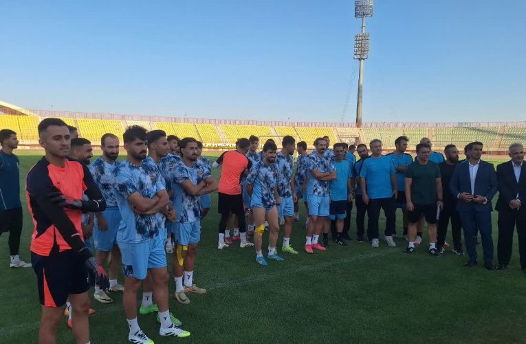 همه قد از تیم شمس آذر حمایتمی کنیم_تاشکن